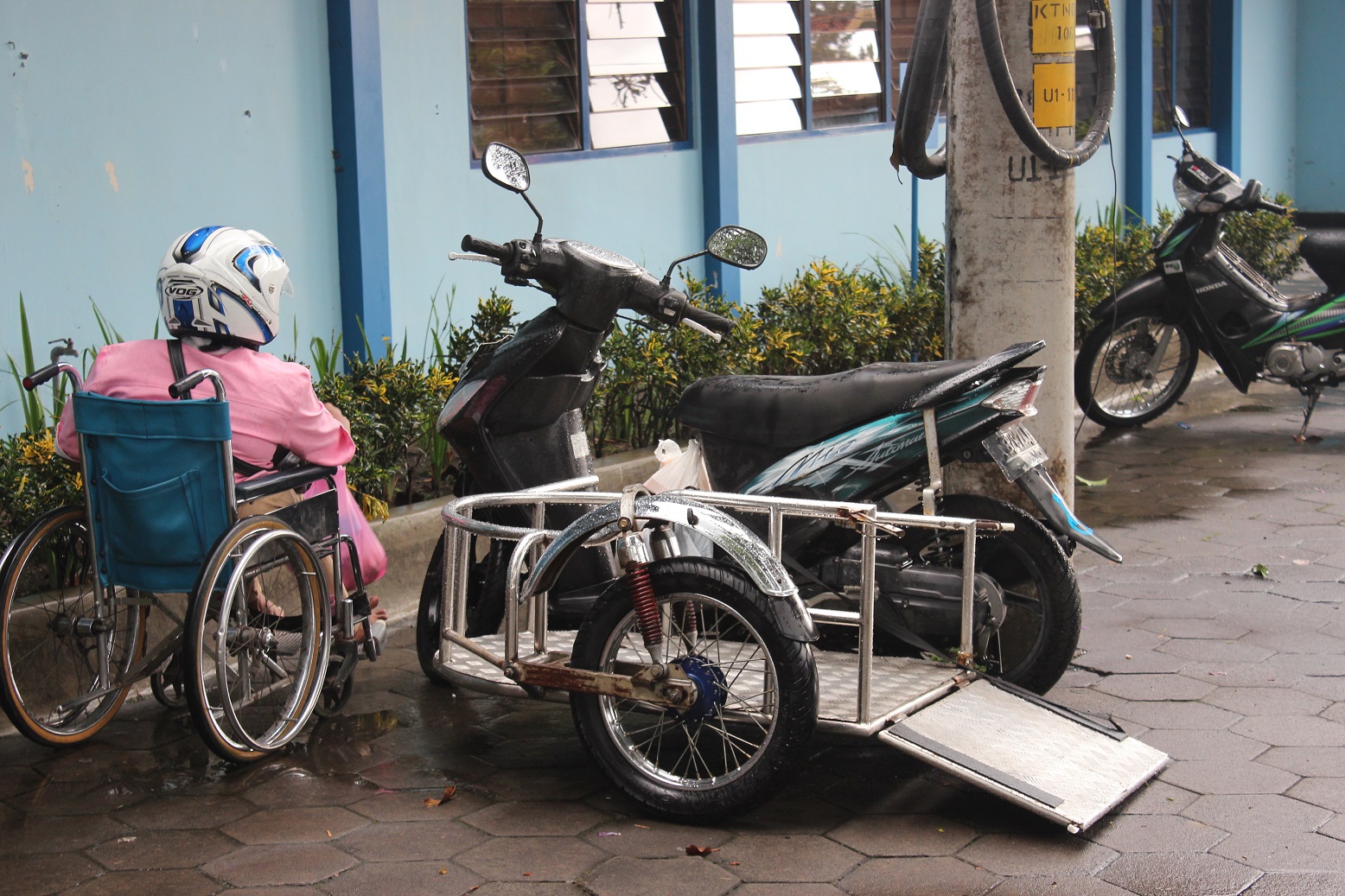 A working mother's adapted motorbike - Ekawati Liu liu-brown-1